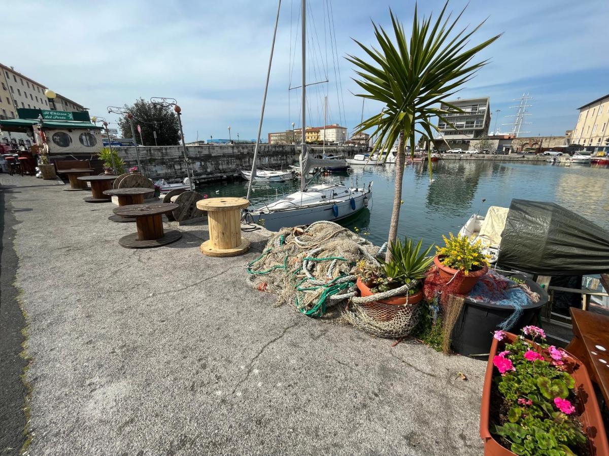 Kasia Porta Sul Mare Di Livorno Free Parking Exterior photo