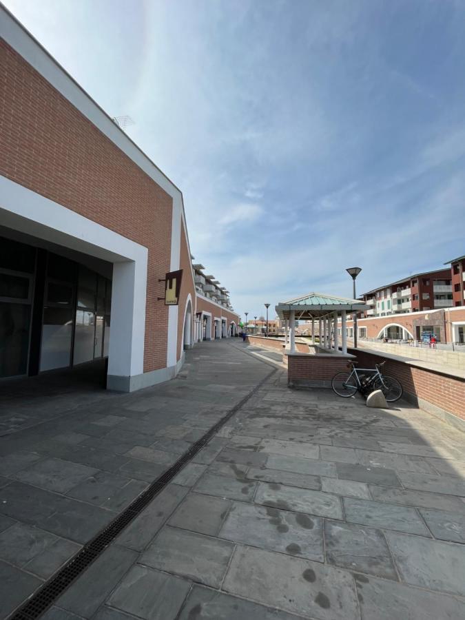 Kasia Porta Sul Mare Di Livorno Free Parking Exterior photo
